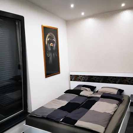 Luxory Minimal House