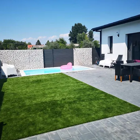 Luxory Minimal House Villa